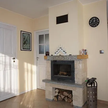 Uroczy Z Kominkiem Lipowa