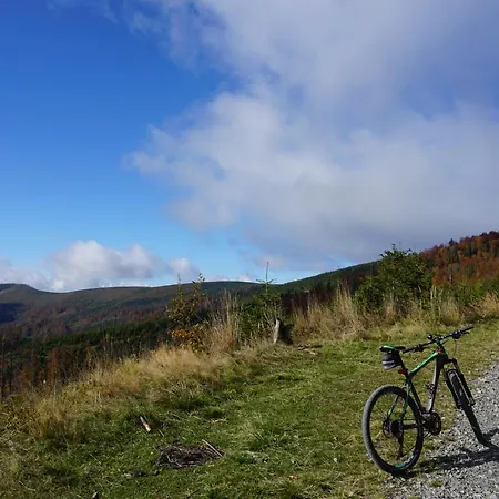 Feriehus Uroczy Z Kominkiem *