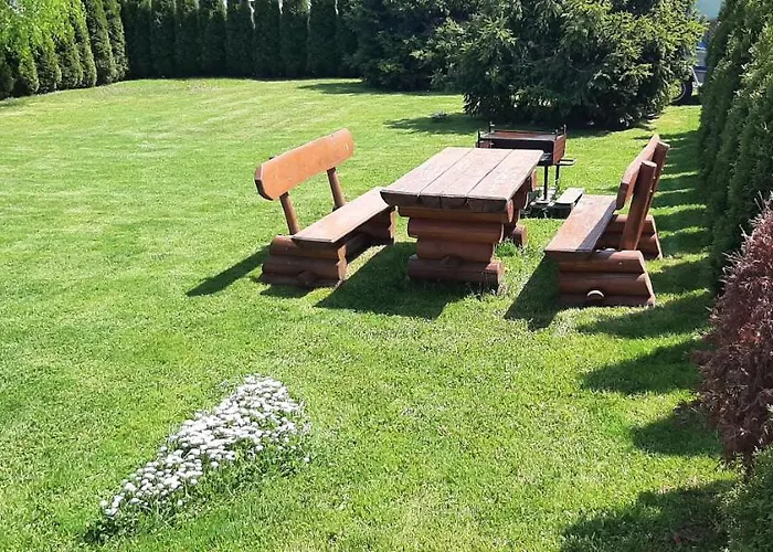 Uroczy Z Kominkiem 펜션 리포와