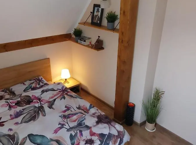 Uroczy Z Kominkiem *