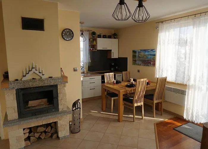 Uroczy Z Kominkiem *